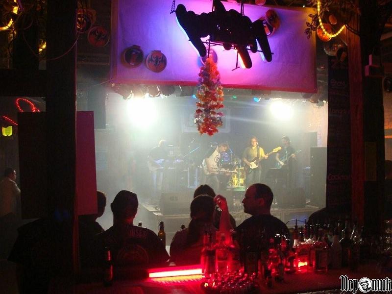 wir von weit weg.jpg